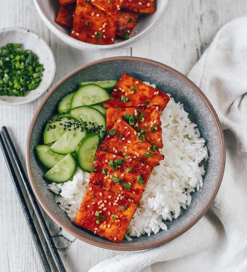 Sweet and Spicy Gochujang Tofu Bowl
