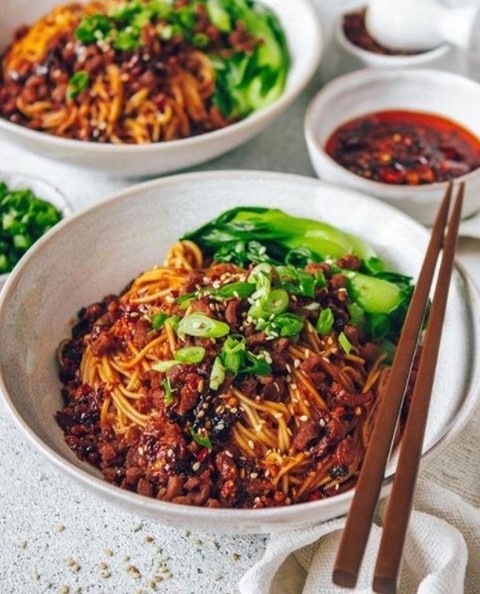 Spicy Sichuan Dan Dan Noodles