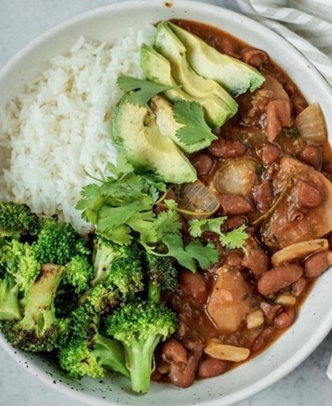 Hearty Puerto Rican Stewed Beans