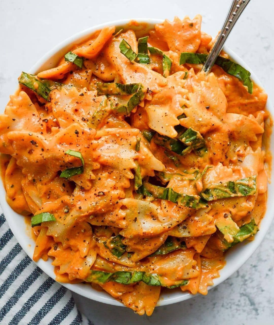 Sun-Dried Tomato and Basil Pasta