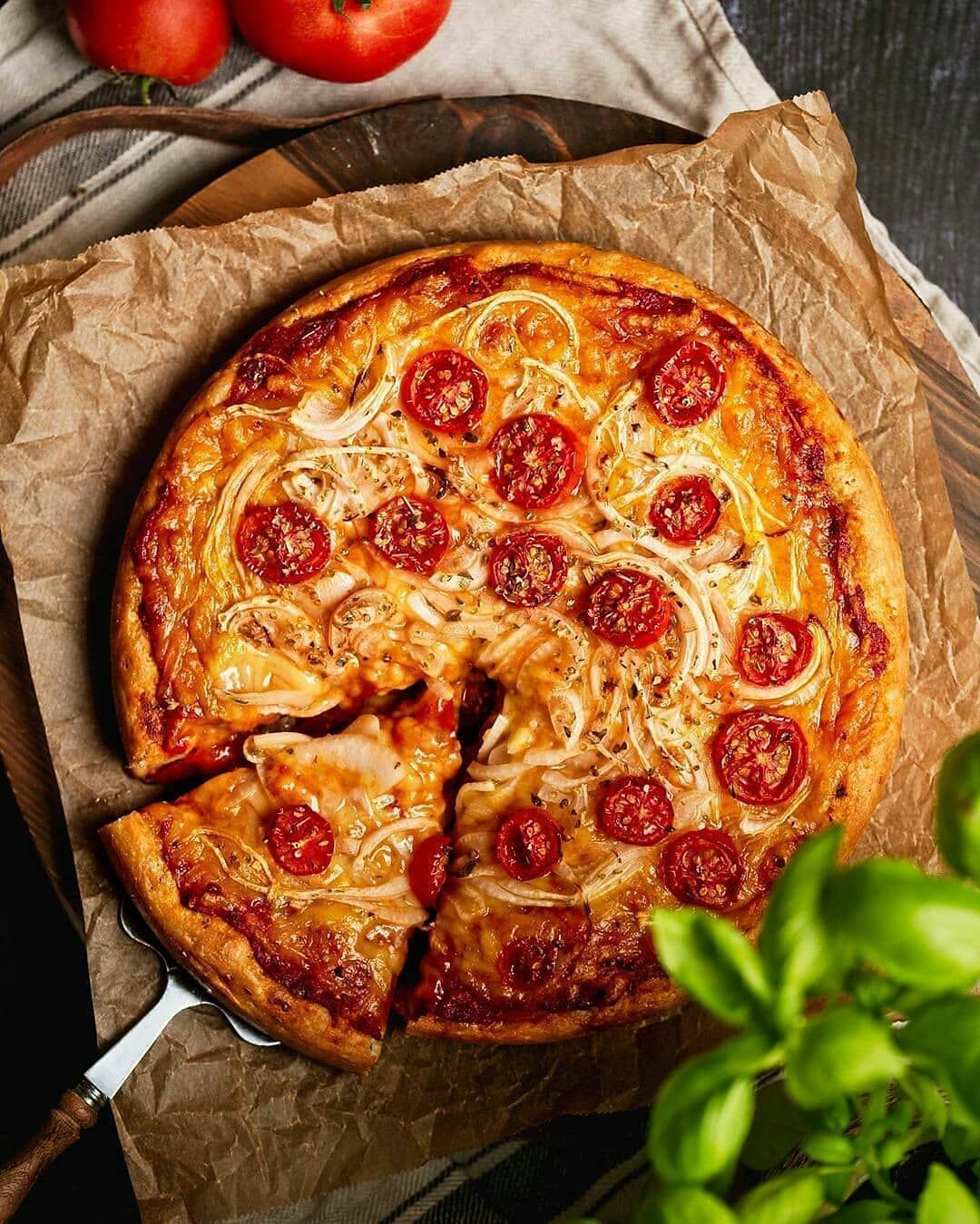 Easy Vegan Focaccia Pizza