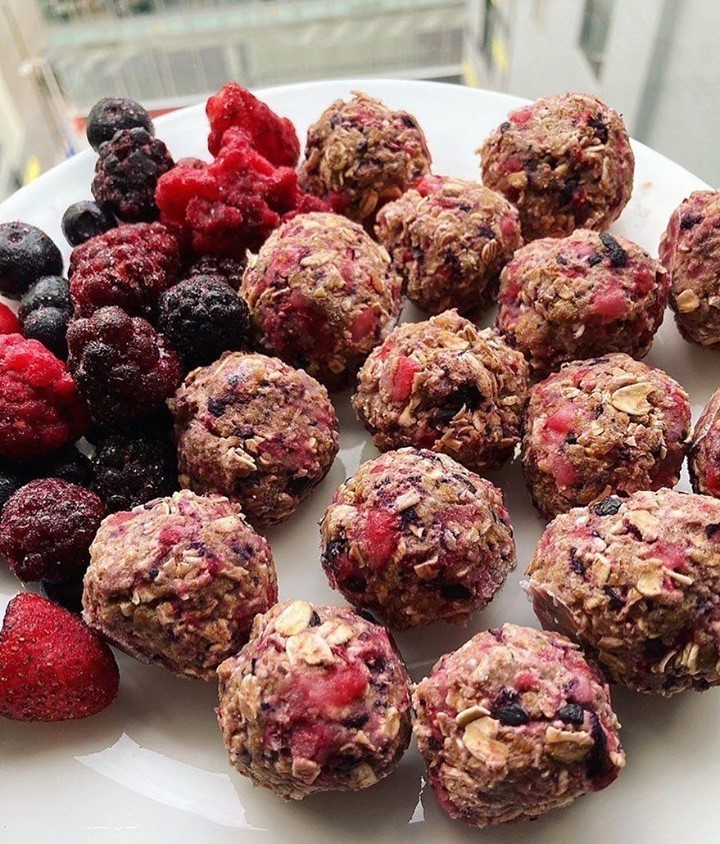Peanut Butter and Jelly Energy Bites
