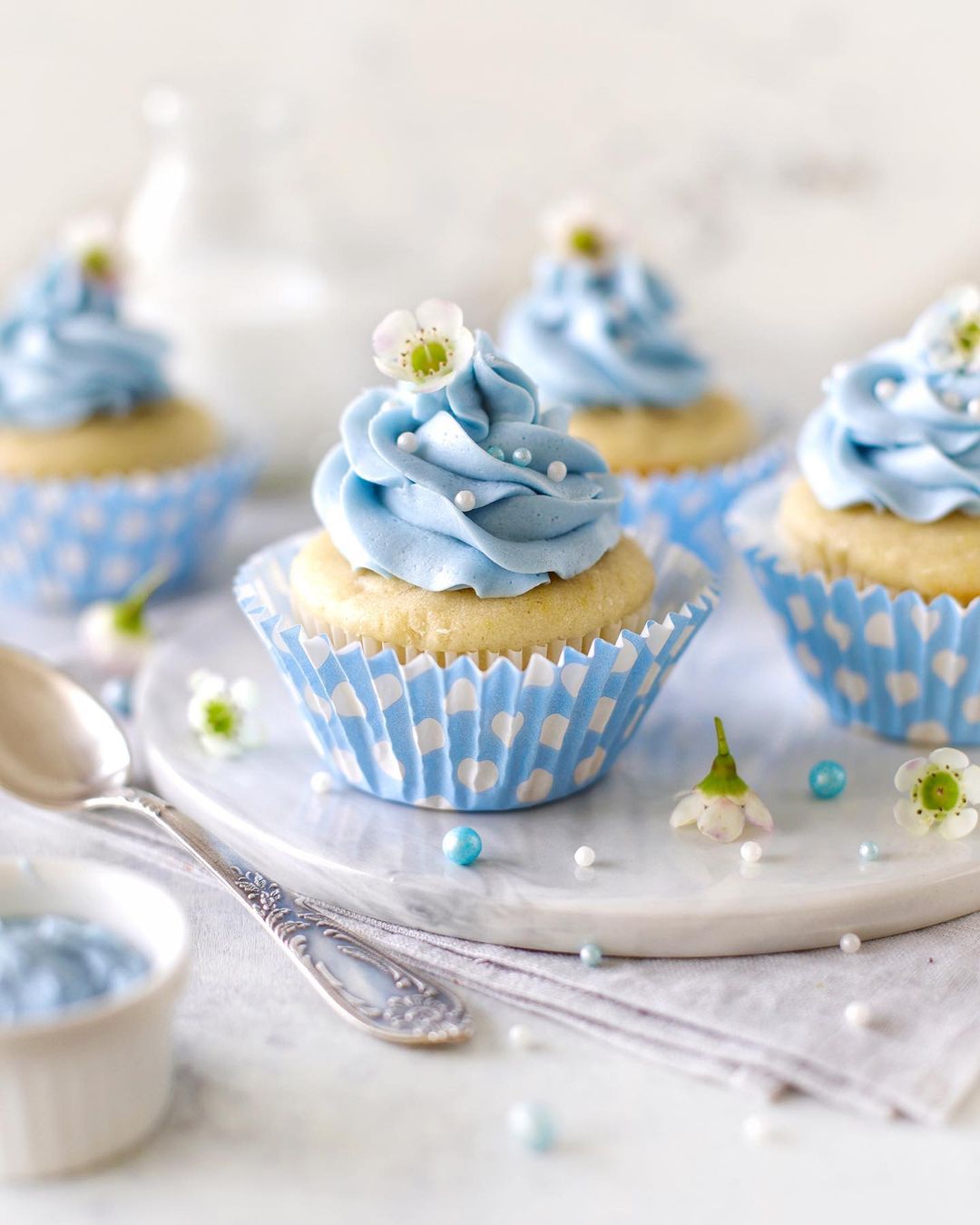 Lemony Muffins with Spirulina Frosting
