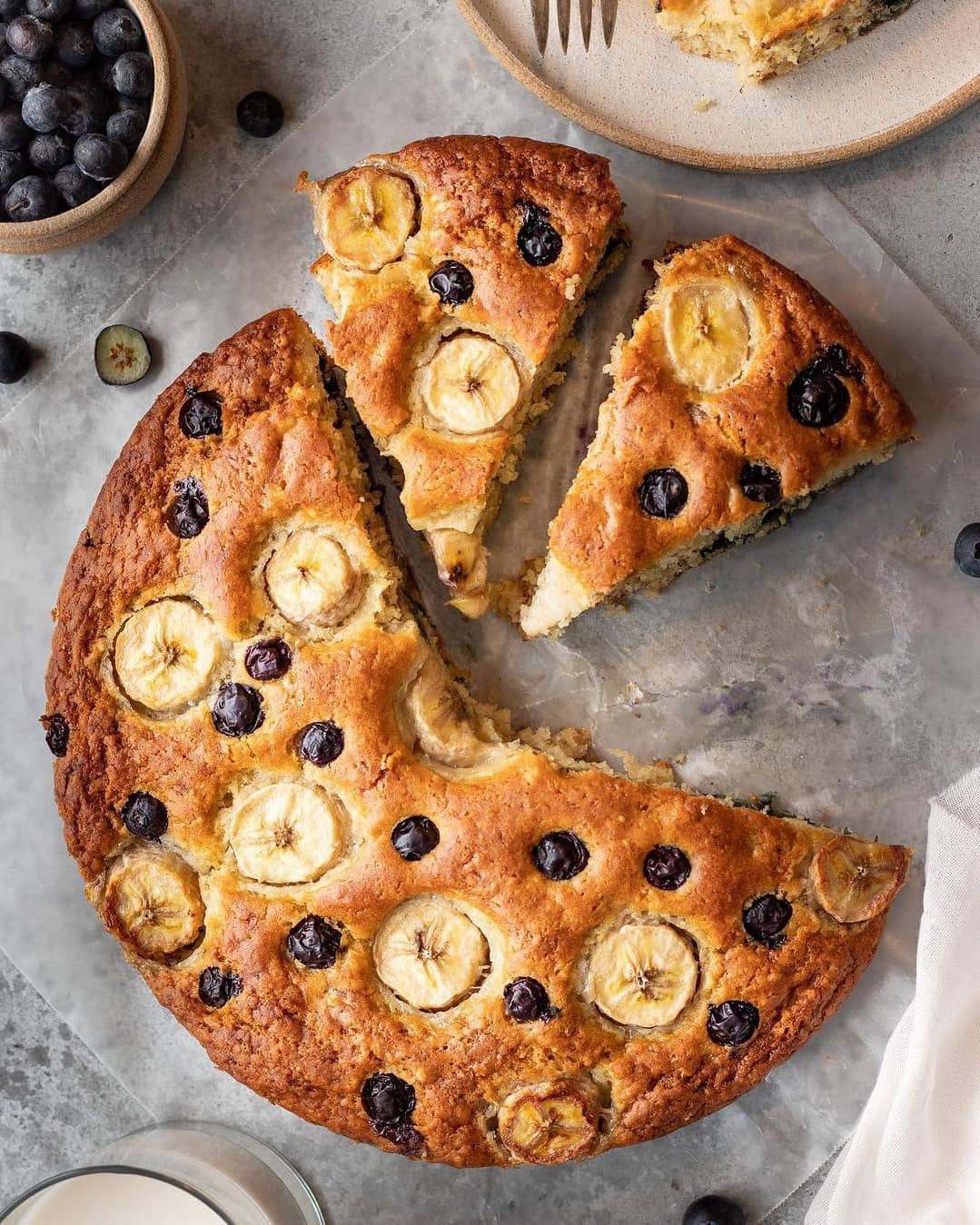 1-Bowl Blueberry Banana Cake