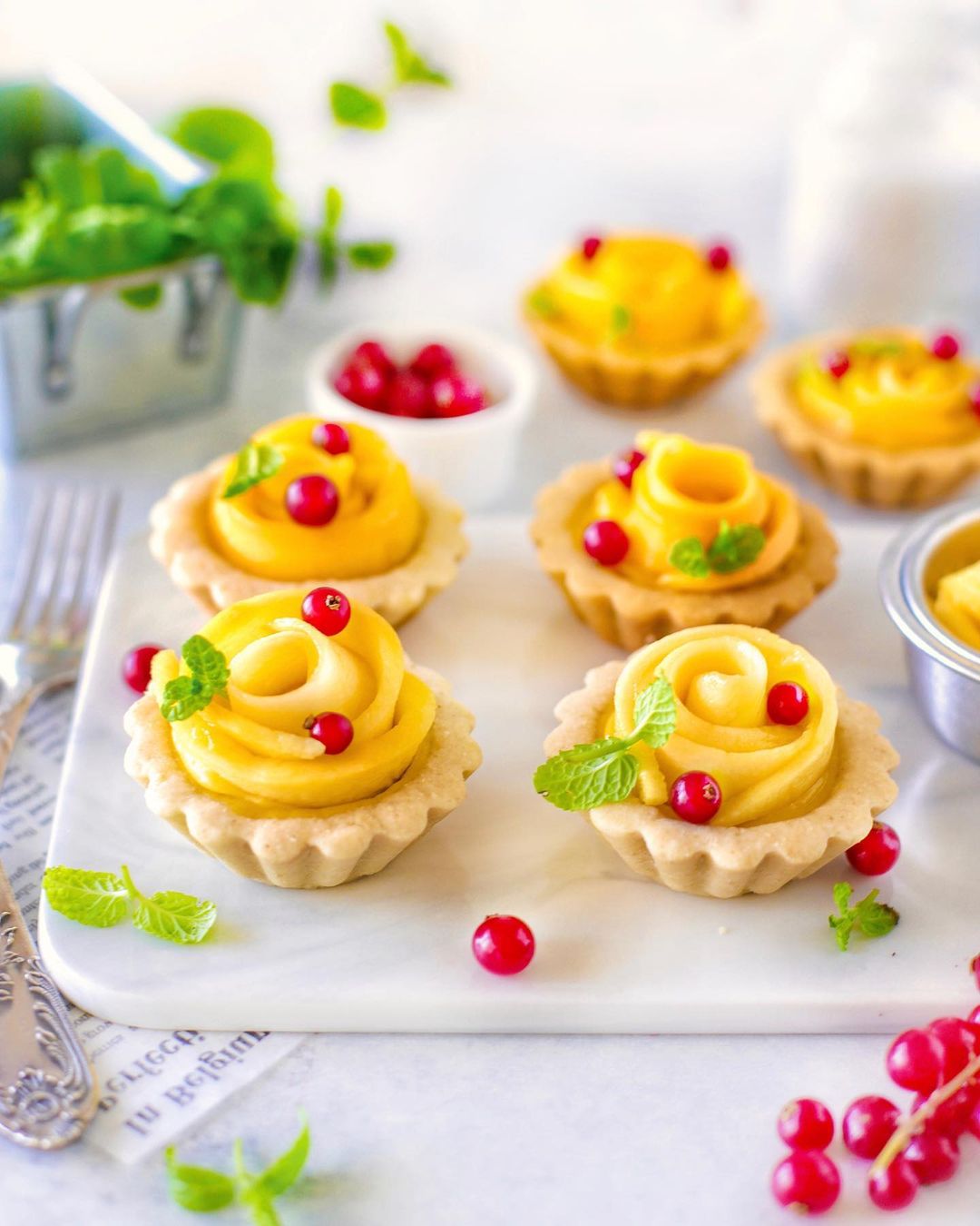 Mesmerizing Mini Mango? Tarts