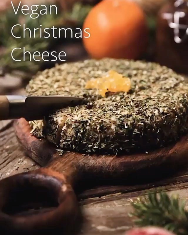 Vegan Cashew Christmas Cheese