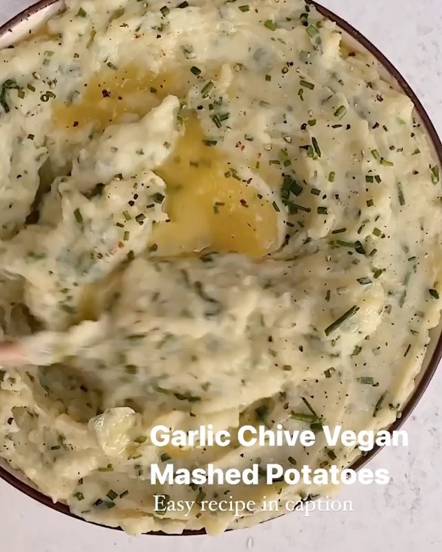 Vegan Garlic Chive Mashed Potatoes