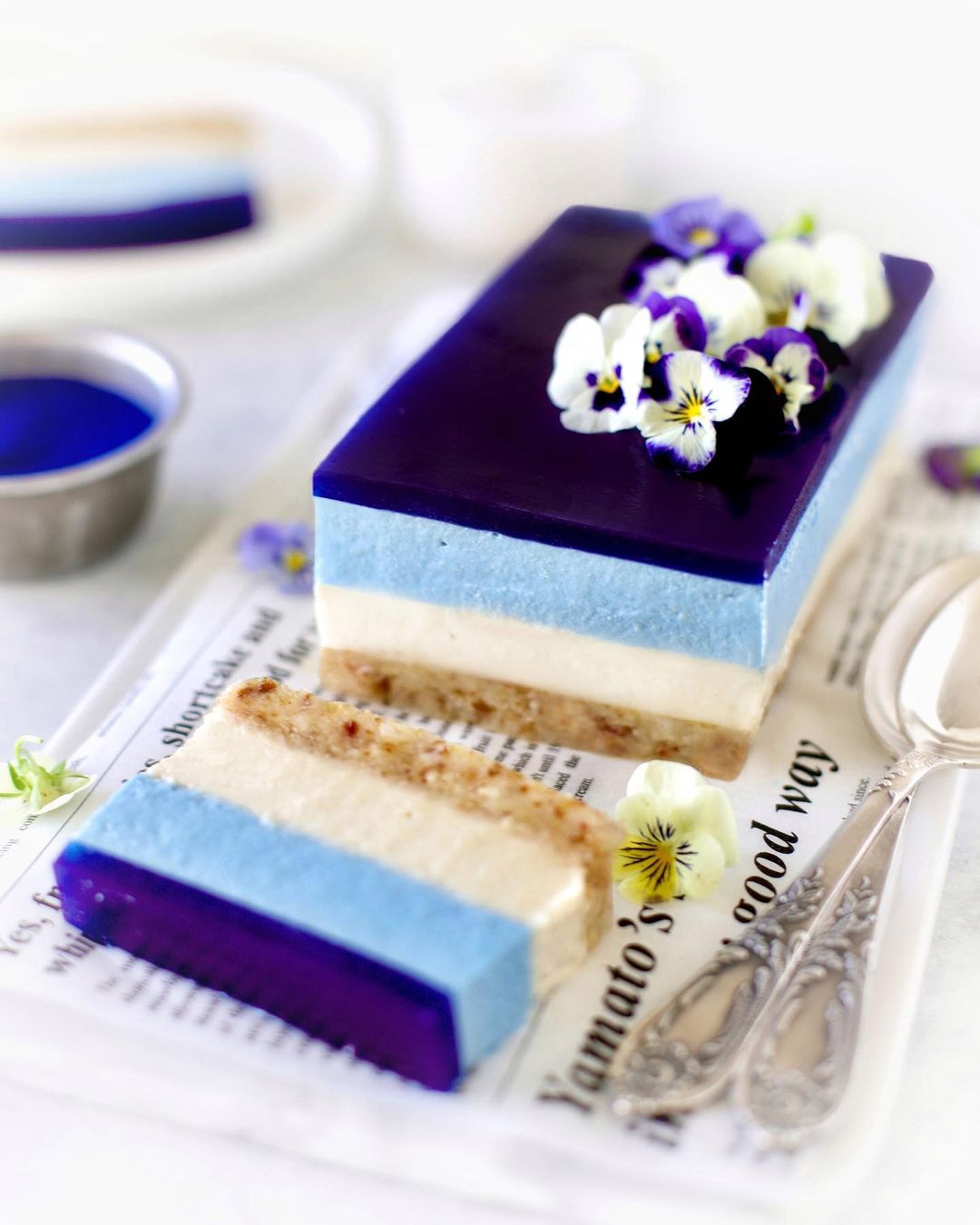 Vegan Gluten-Free Spirulina Infused Cheesecake
