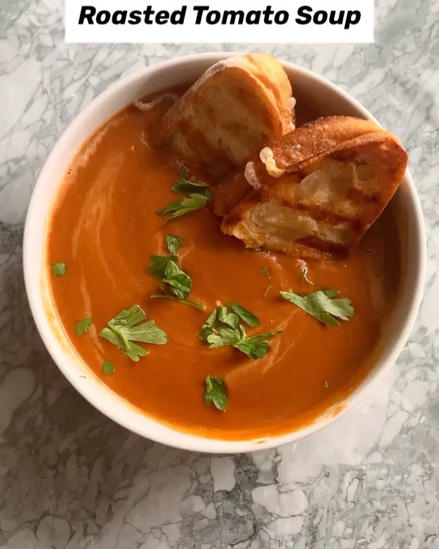 Easy Roasted Tomato Soup