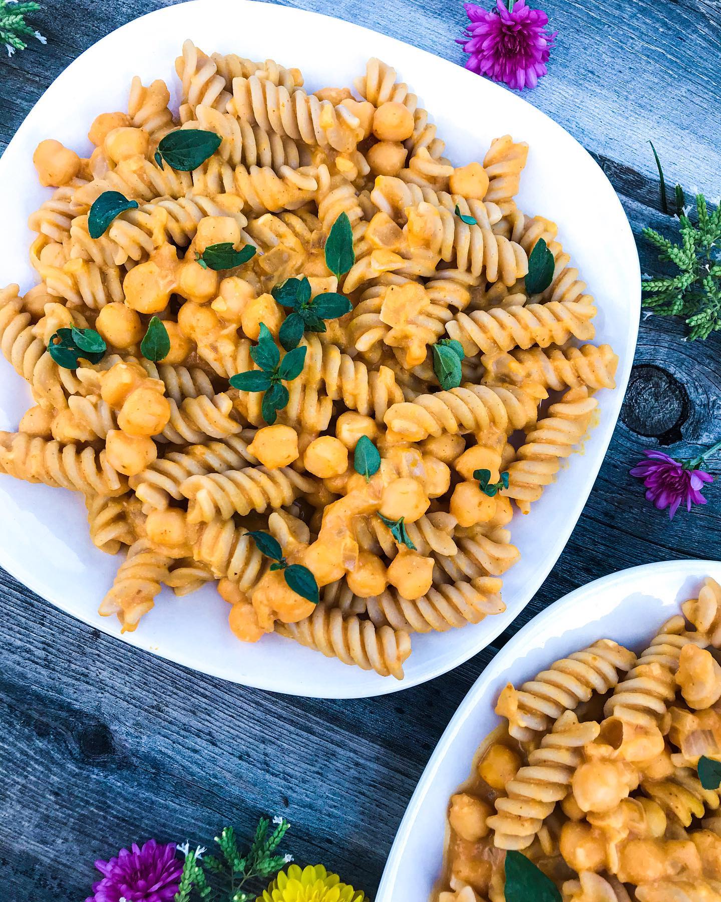 Pumpkin Chickpea Creamy Pasta