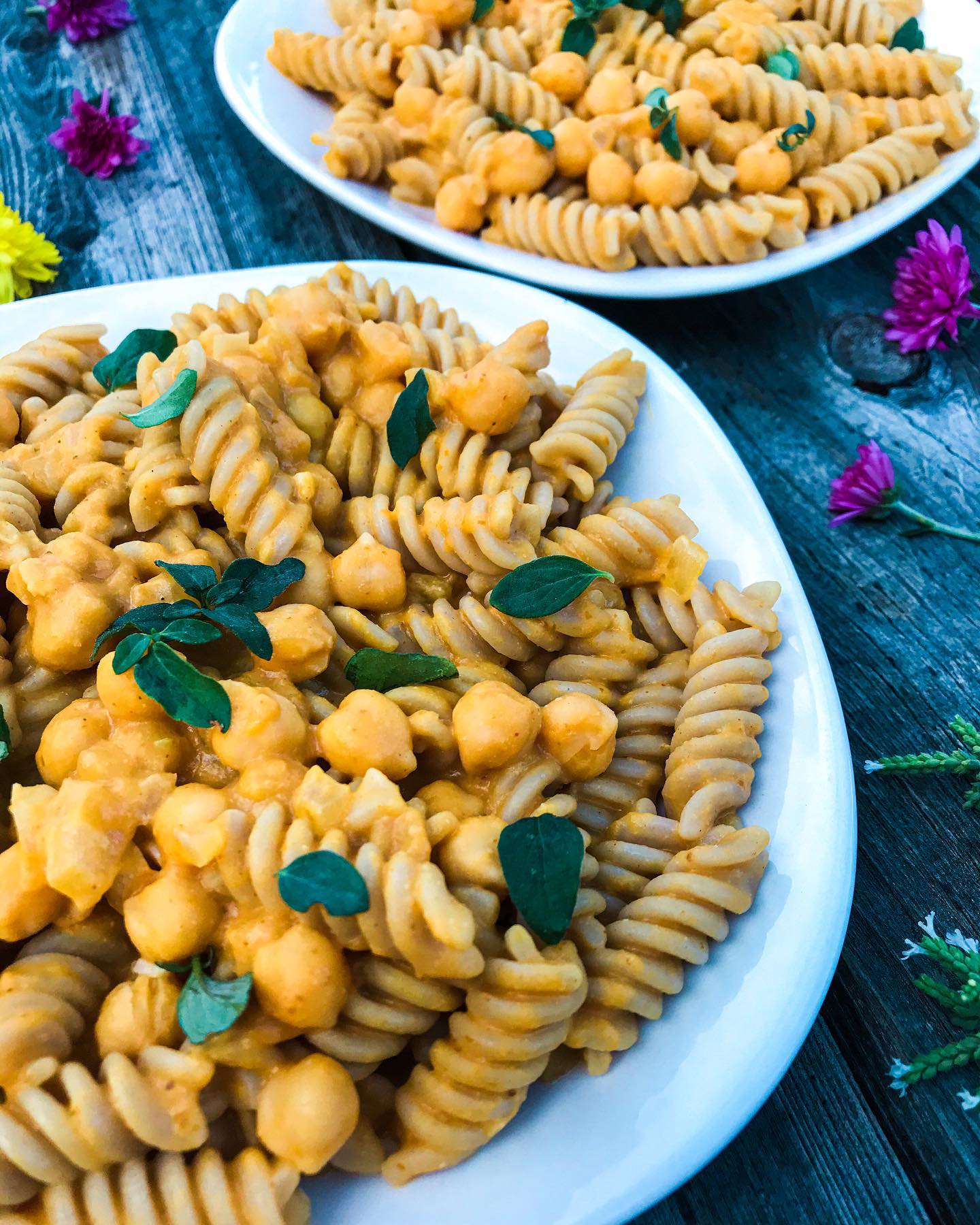Pumpkin Chickpea Creamy Pasta