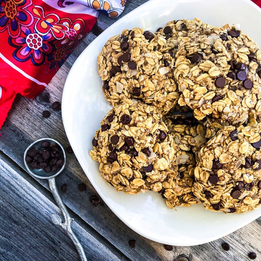 Healthy Vegan Oatmeal Banana Cookies