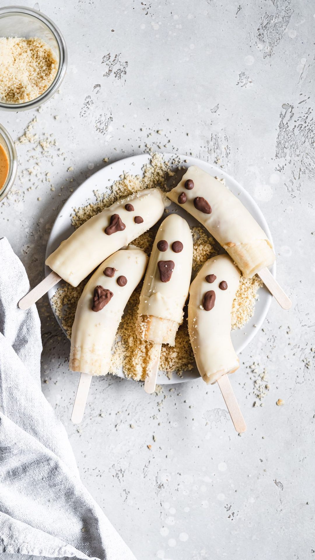Halloween Banana Pops with Chocolate and Nut Butter