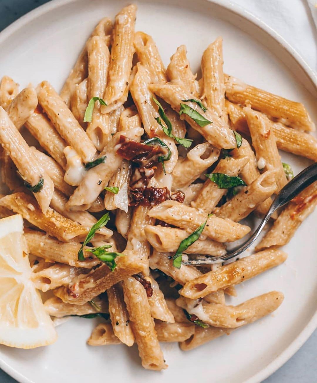 Vegan Cheesy Tomato Basil Pasta Bake