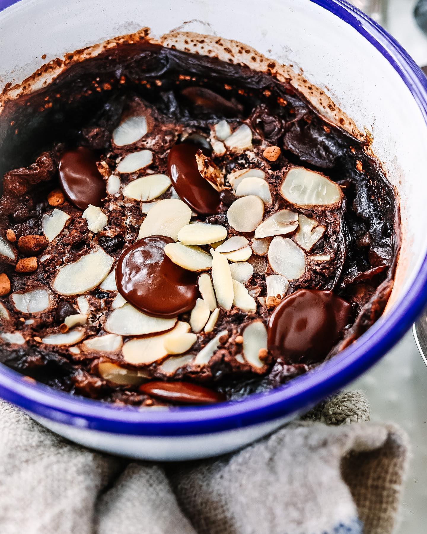 Chocolate and Blueberry Baked Oats