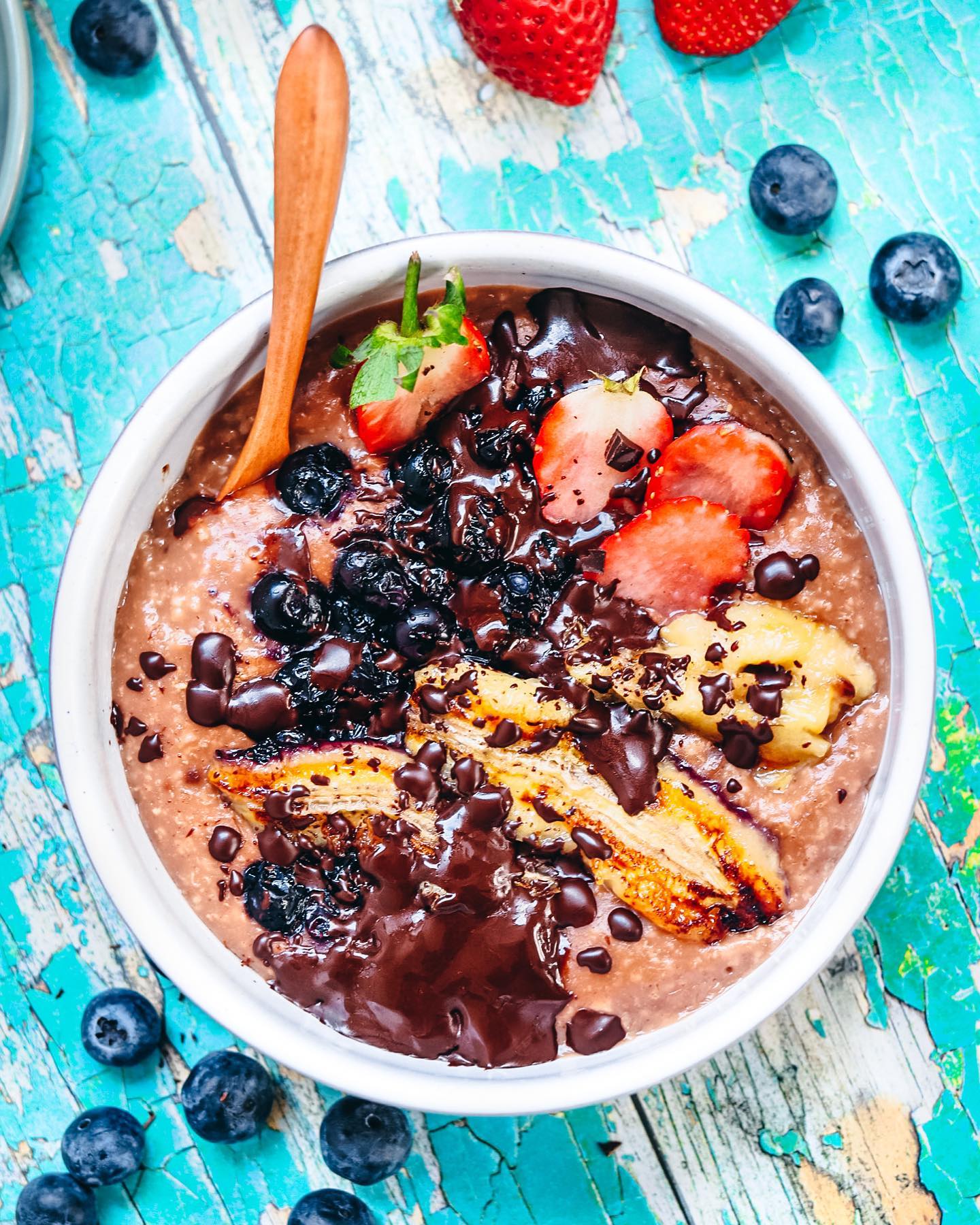 Simple Cacao Oat Porridge