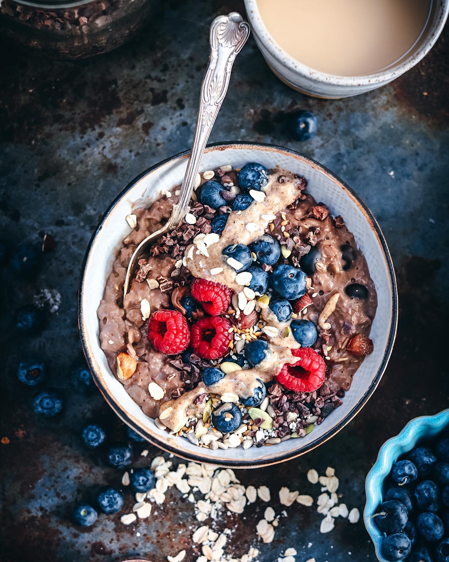Blueberry Cacao Oat Porridge