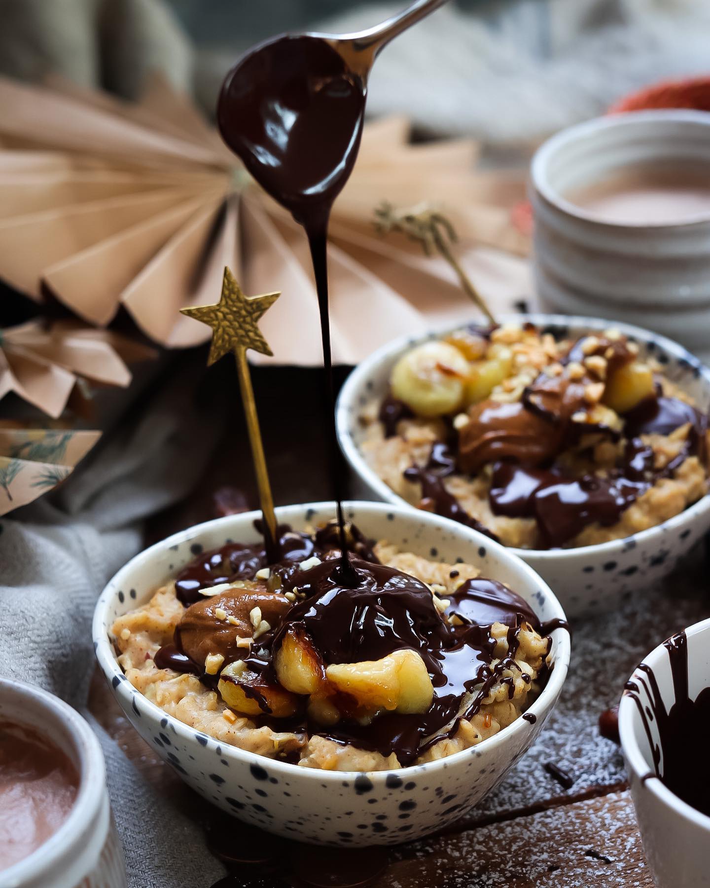 Gingerbread Banana and Date Porridge