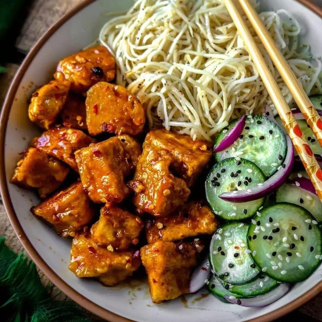 Pasta Bowl with Sweet Chili Tofu and Cucumber Salad