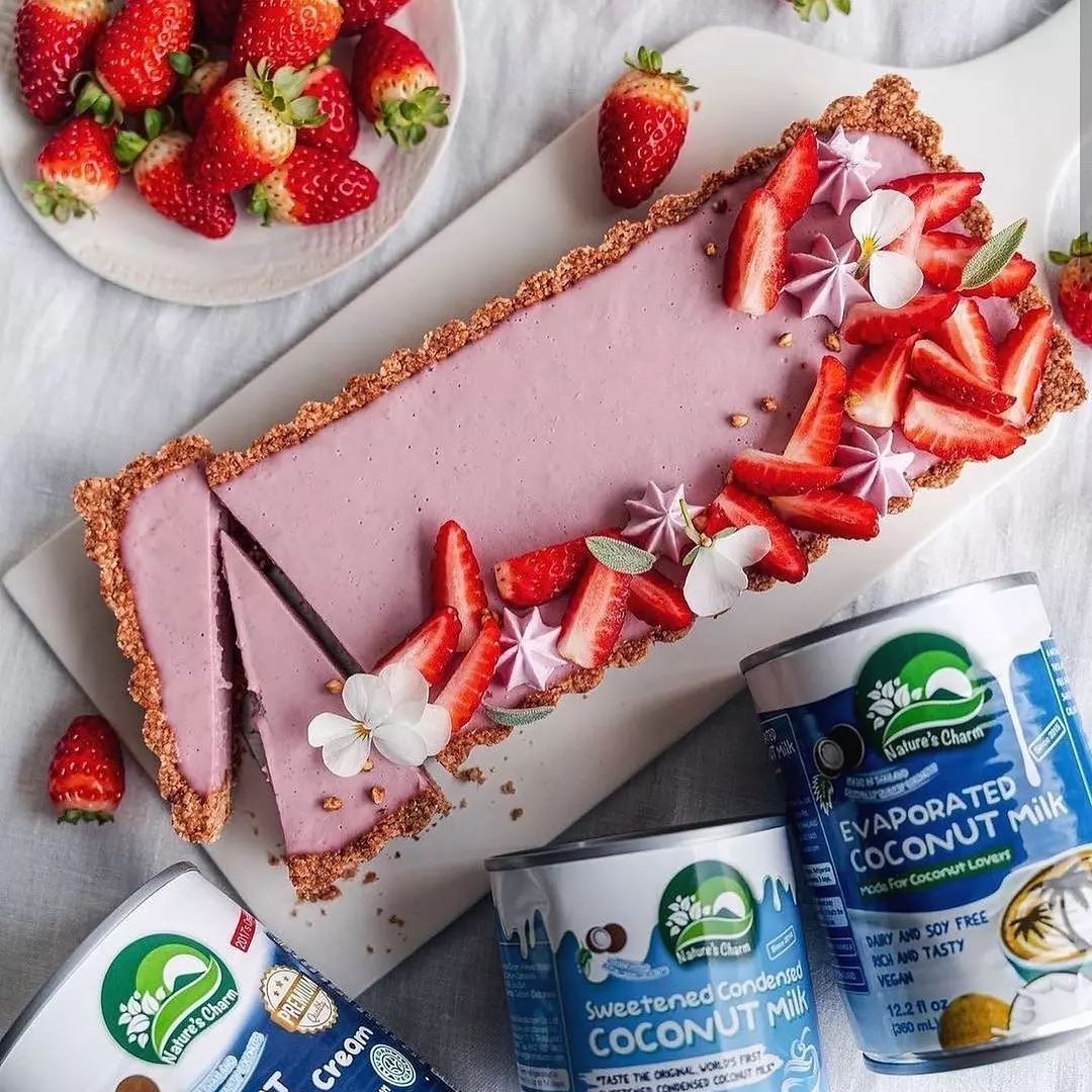 Strawberry White Chocolate Cheesecake
