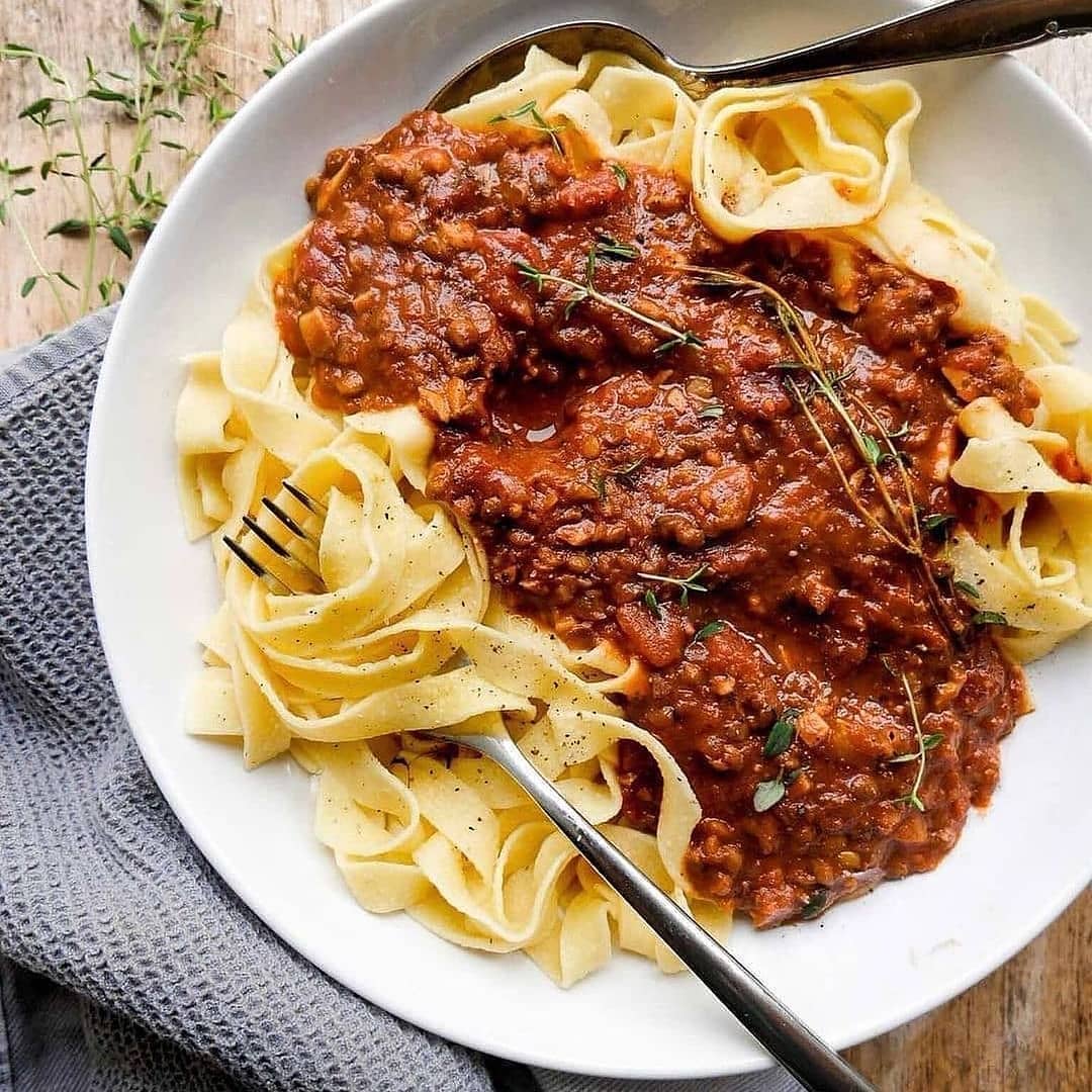 Easy 30-Minute Vegan Bolognese