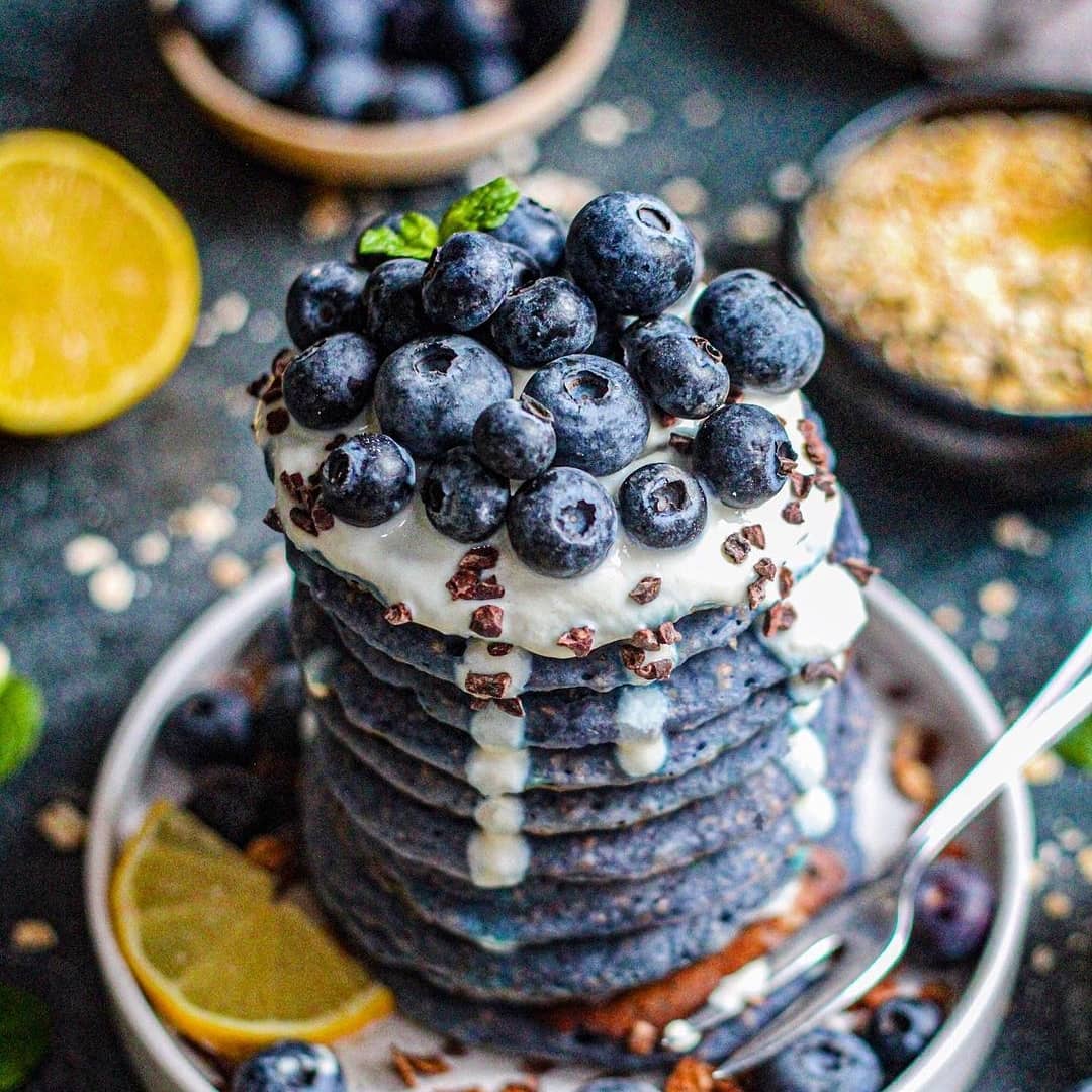 Blue Spirulina Oat Pancakes