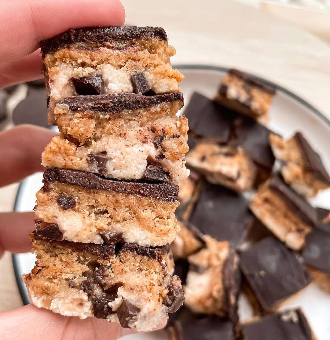 Raw Cookie Dough Caramel Slice