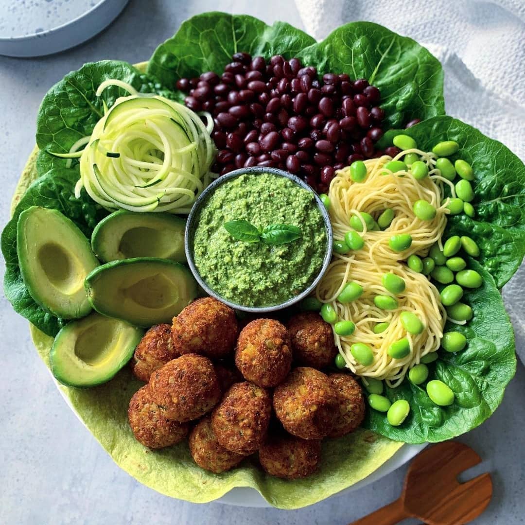Oil-Free Spinach Basil and Kale Pesto