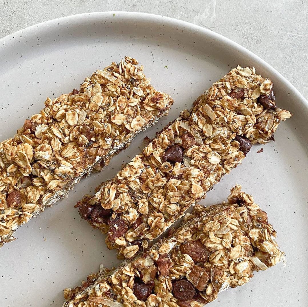 Vegan Chocolate Chip Granola Bars