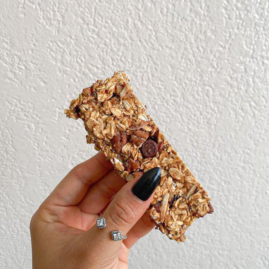 Vegan Chocolate Chip Granola Bars