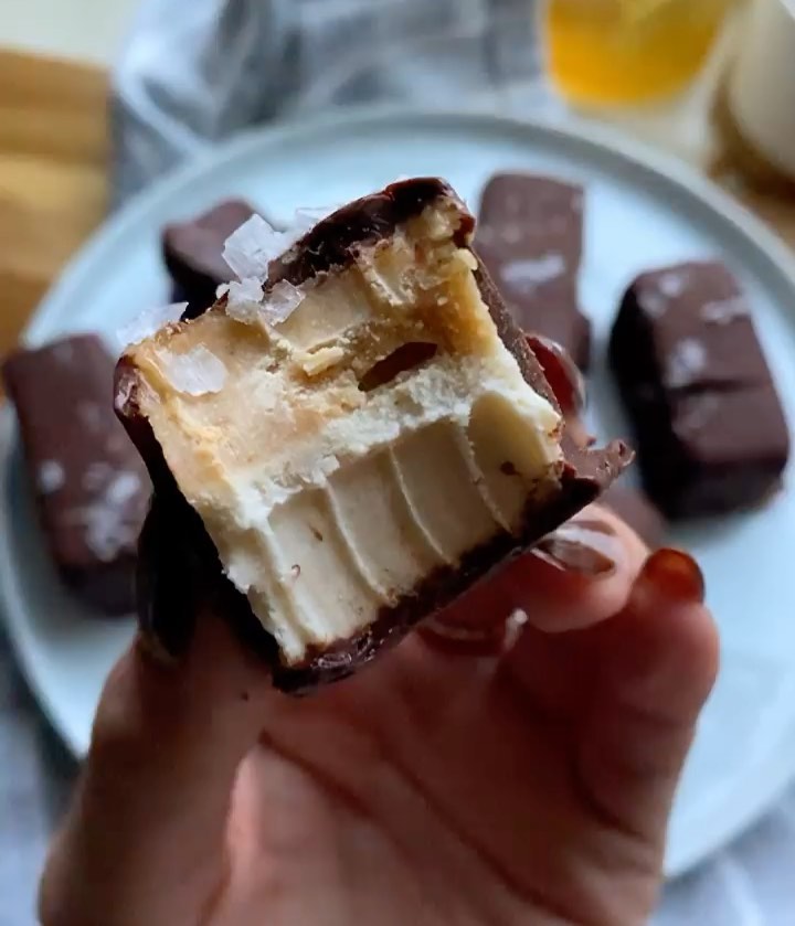 Cashew Caramel Nougat Bars