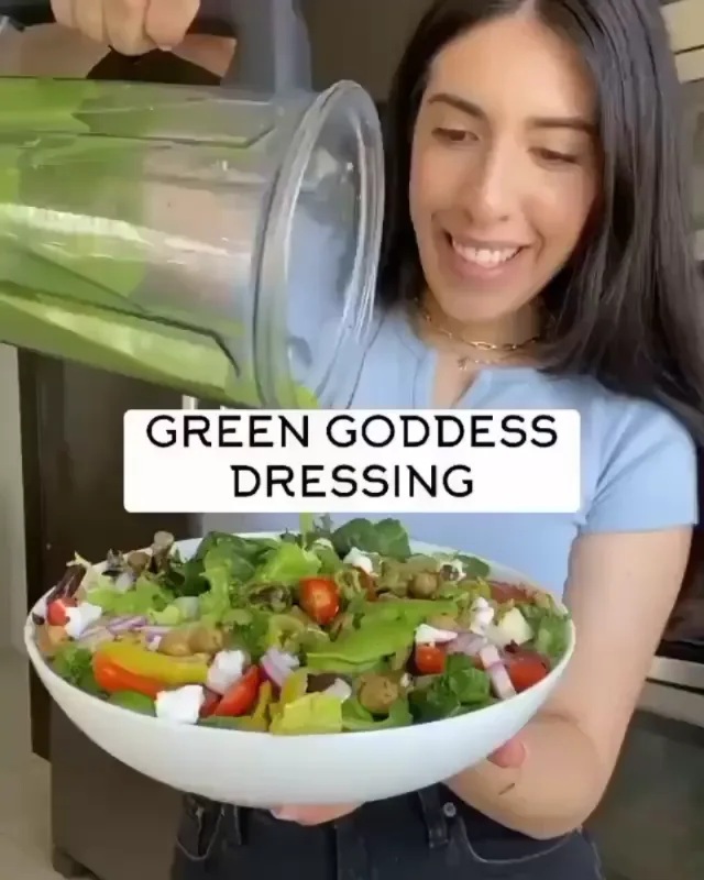Creamy Vegan Green Goddess Dressing