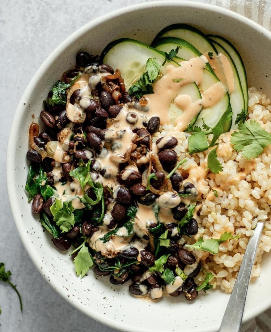 Ginger Black Bean Bowl with Sriracha Dressing