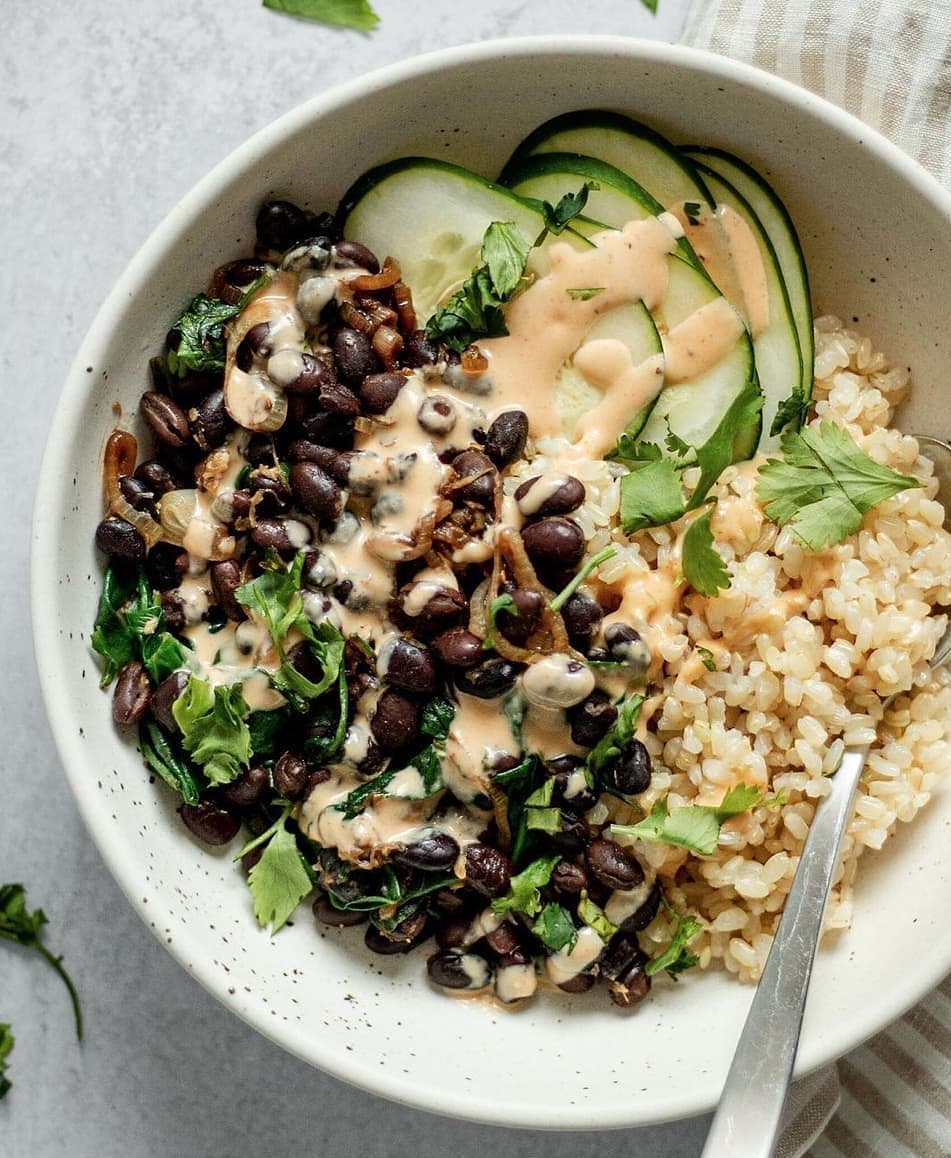 Ginger Black Bean Bowl with Sriracha Dressing
