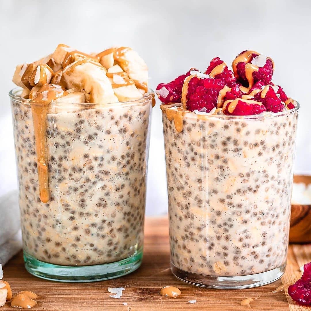 Overnight Oats with Almond Milk and Chia