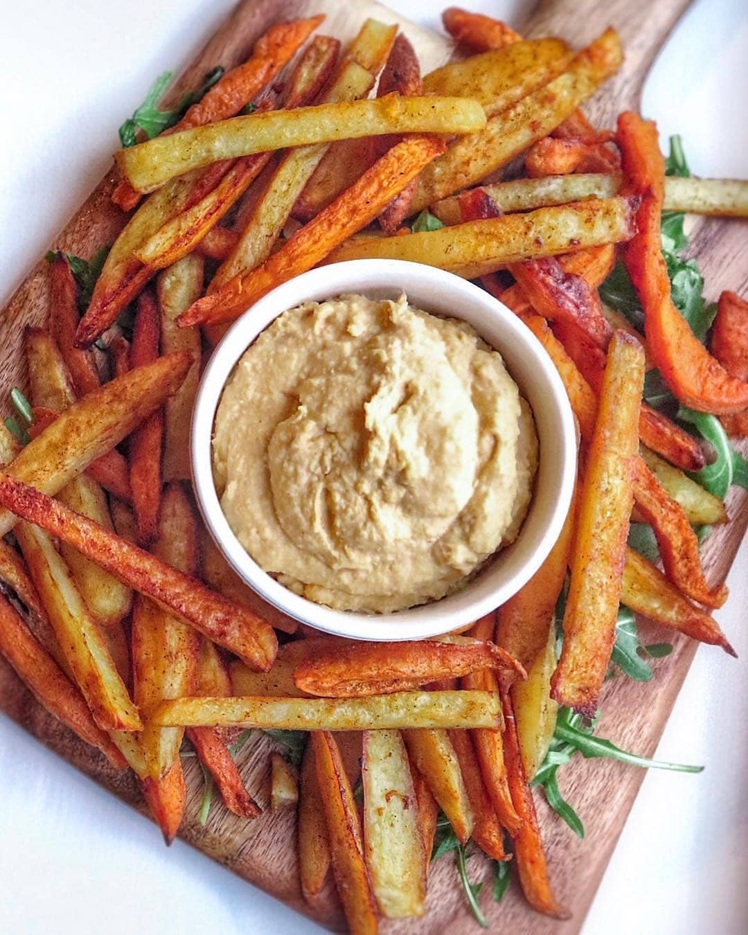 Spiced Potato Fries with Roasted Garlic Hummus