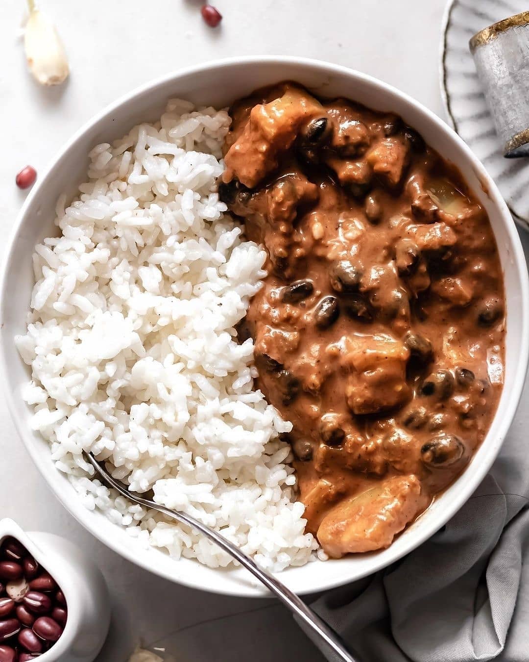 Black Bean and Zucchini Curry