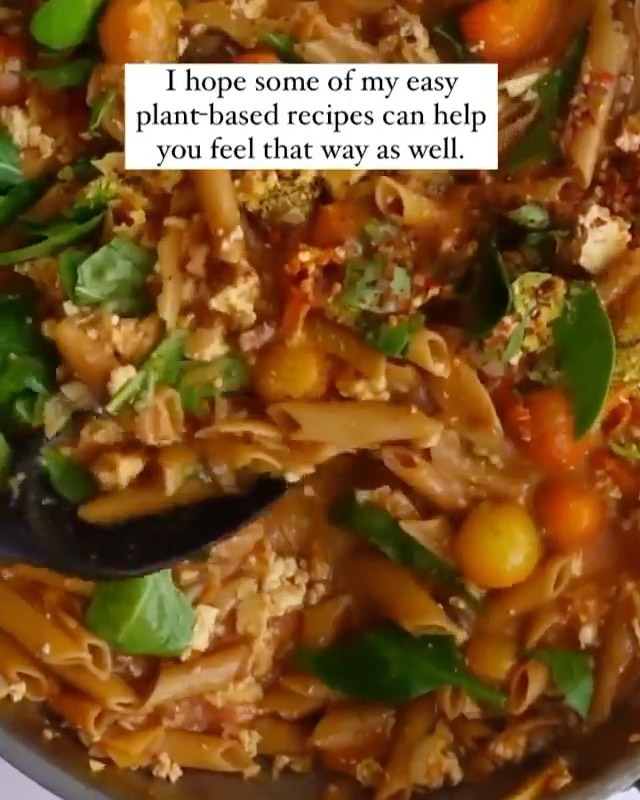 Vegan One-Pot Pasta with Tofu and Vegetables