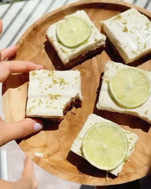 No-Bake Creamy Lime Bars