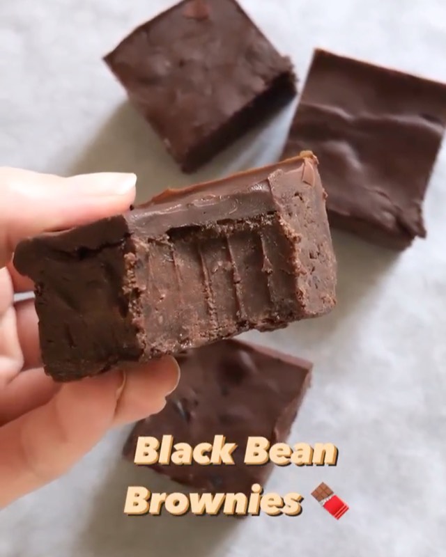 Vegan Black Bean Brownies