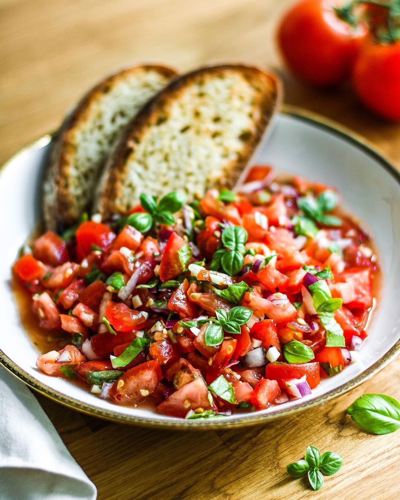 Tomato and Basil Bruschetta