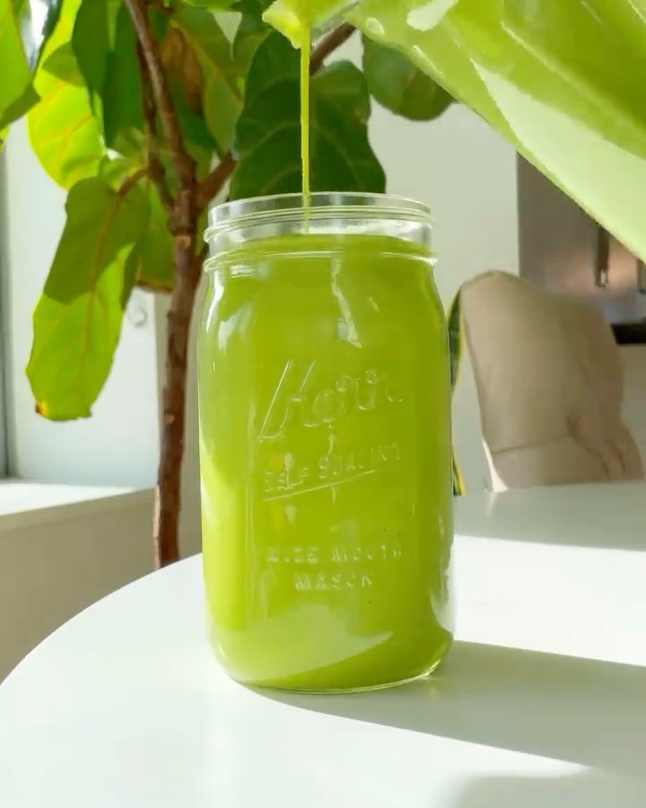 Glowing Goddess Green Smoothie