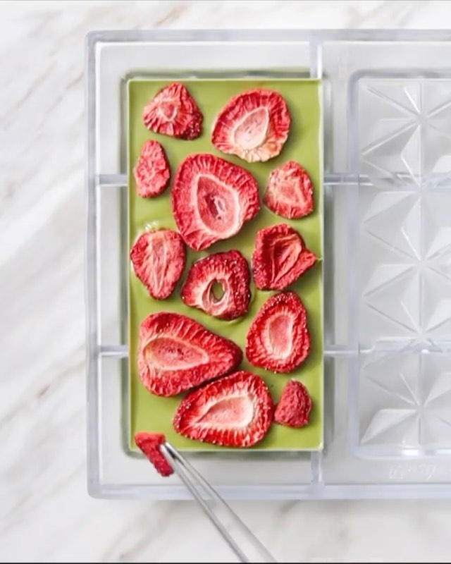 Three-Ingredient Matcha Strawberry Chocolate Bars