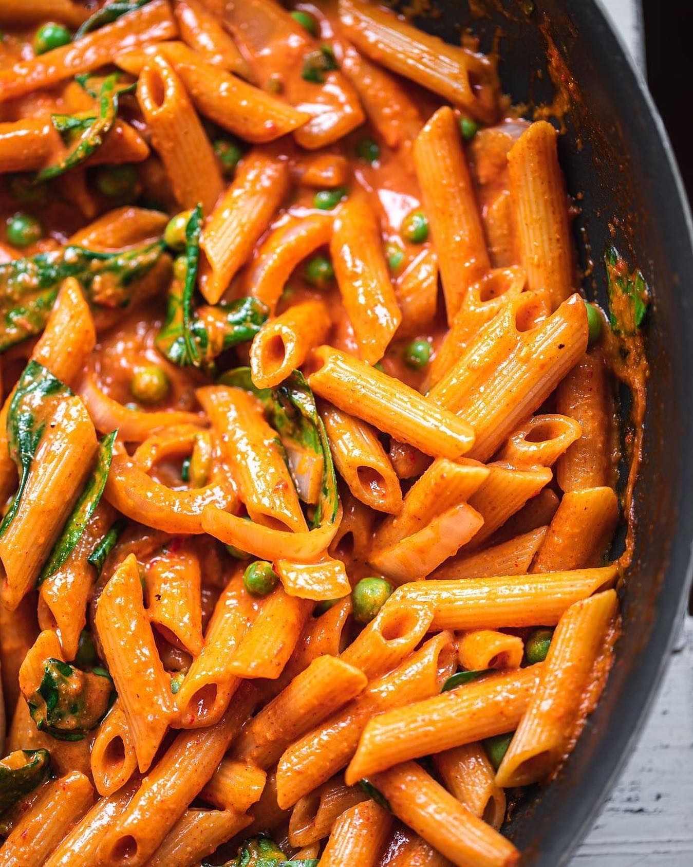Vegan Roasted Bell Pepper Pasta