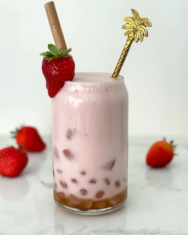 Homemade Strawberry Bubble Tea