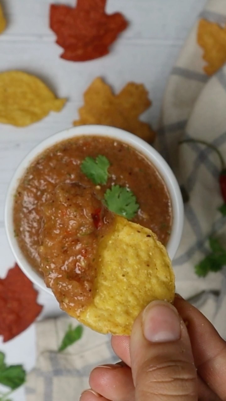 Authentic Simple Flavorful Roasted Salsa Roja