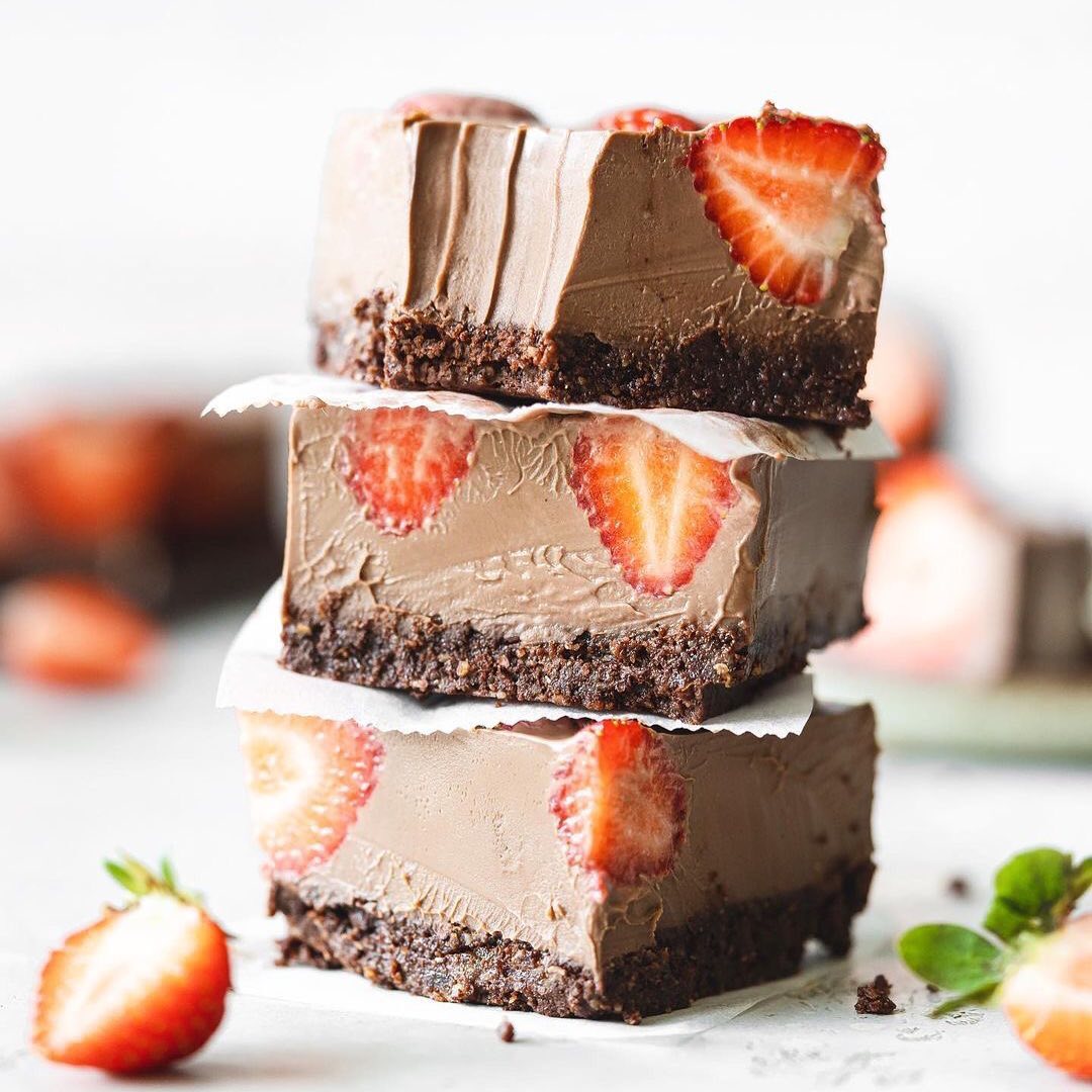 No-Bake Strawberry Ganache Bars