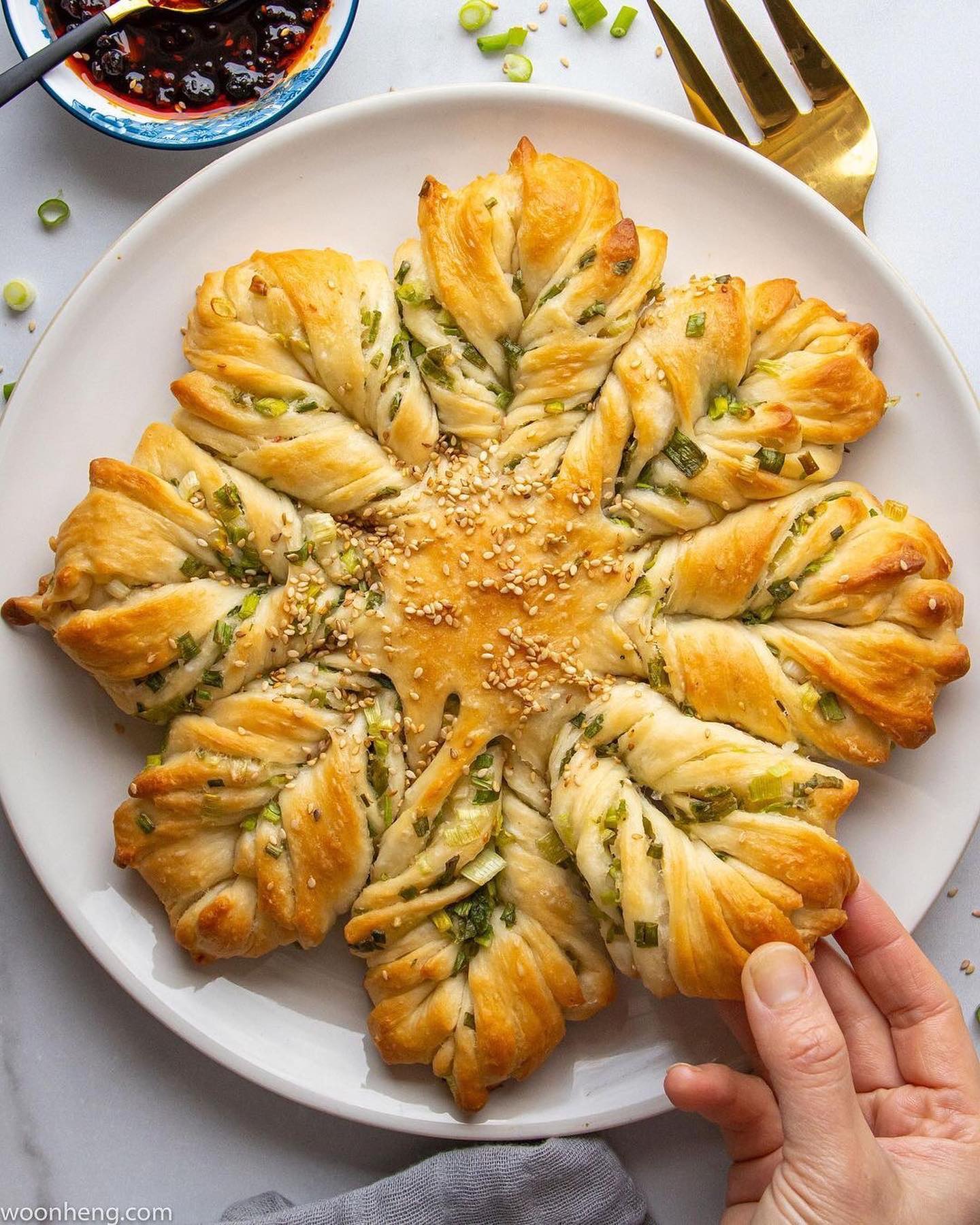 Baked Scallion (Green Onion) Bread