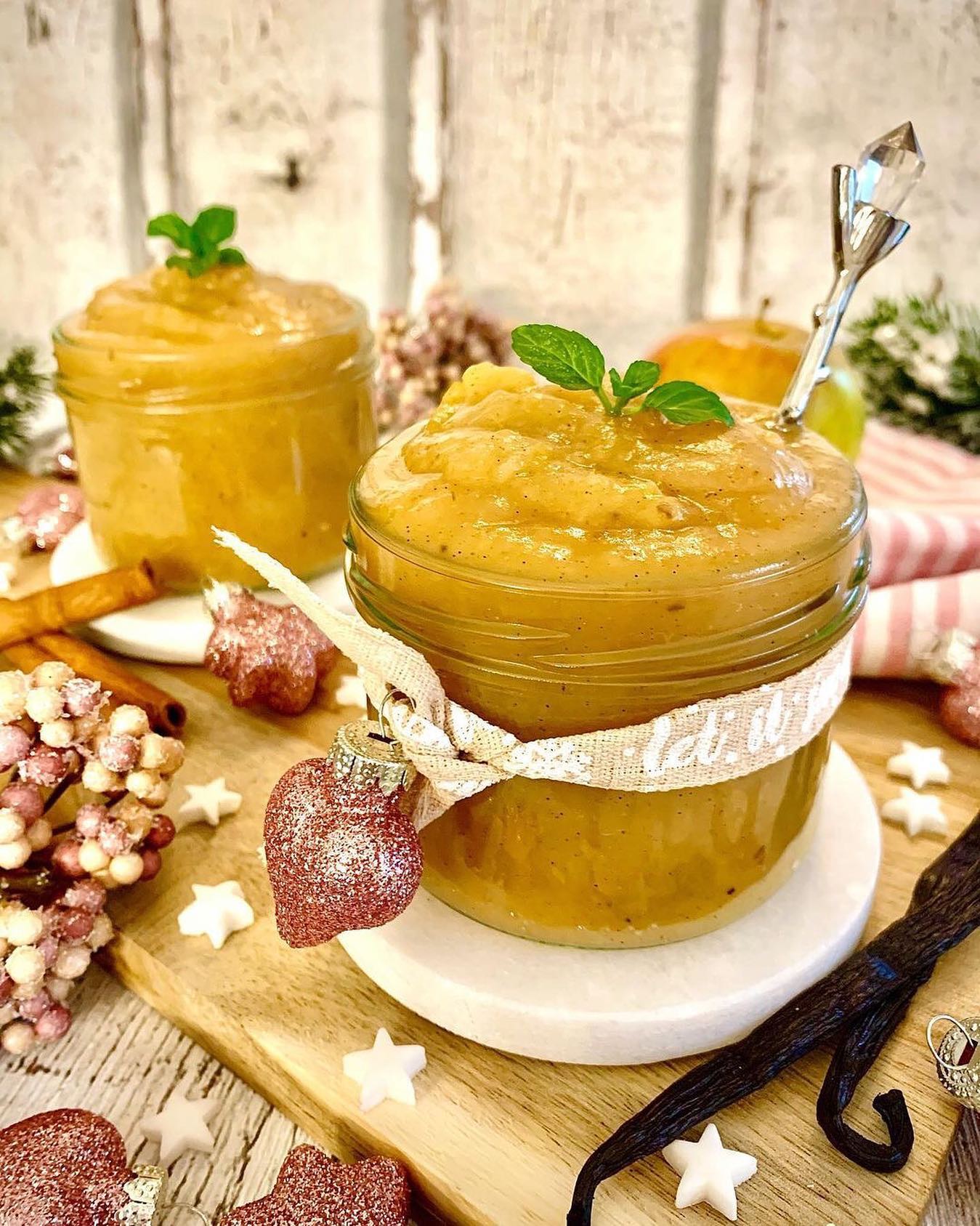 Simple Spiced Apple Puree