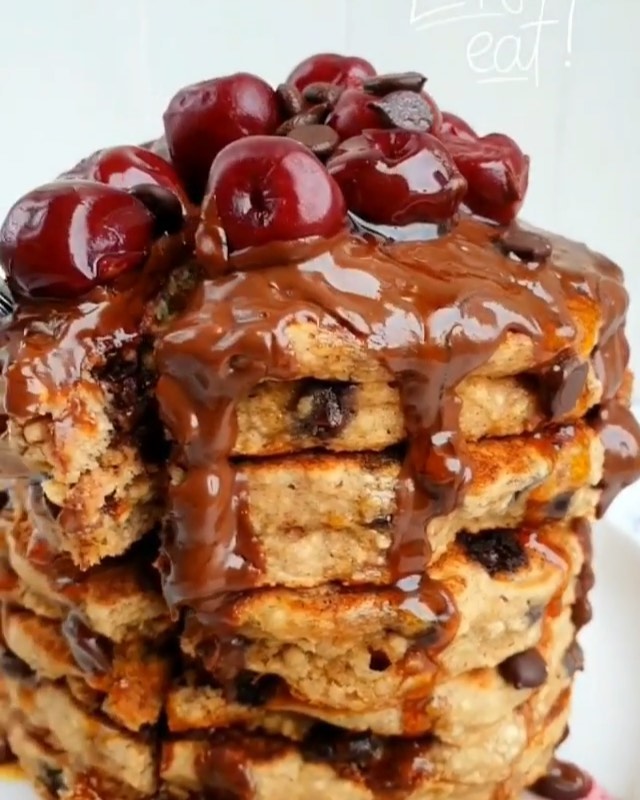 Thick and Fluffy Chocolate Chip Pancakes